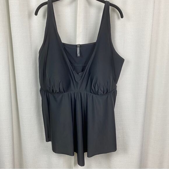 Torrid Black Soft Cup Wireless V Neck Tankini Top Sz.5 - Picture 5 of 16